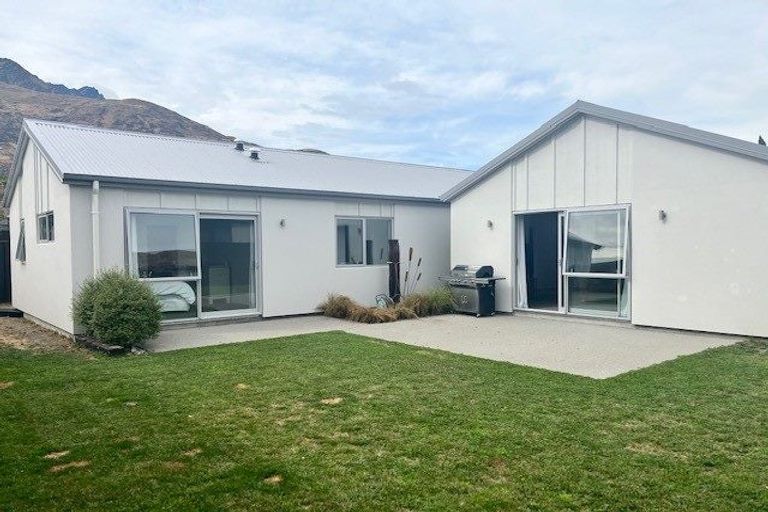 Photo of property in 18 Headley Drive, Lower Shotover, Queenstown, 9304