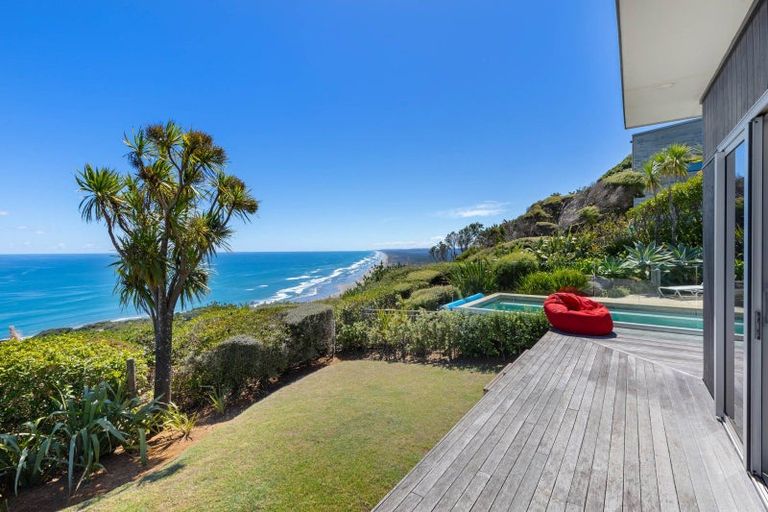 Photo of property in 411 Oaia Road, Muriwai, 0881