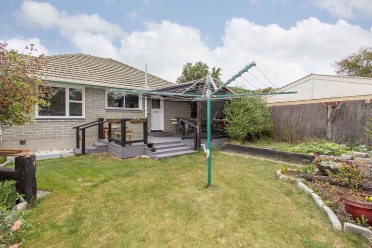 Photo of property in 23 Damien Place, Bromley, Christchurch, 8062