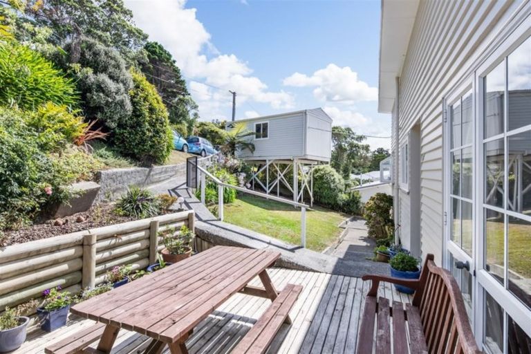Photo of property in 16 Dominion Park Street, Johnsonville, Wellington, 6037