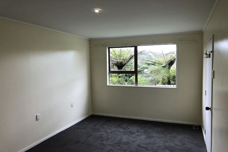Photo of property in 81 Thurleigh Grove, Karori, Wellington, 6012