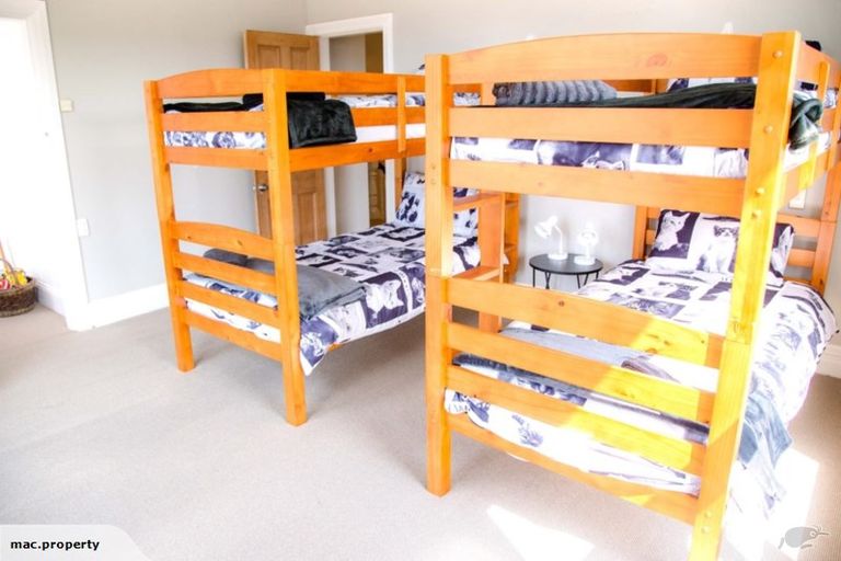 Photo of property in 913 Colombo Street, Christchurch Central, Christchurch, 8013