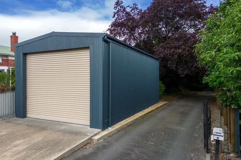 Photo of property in 5 Hayes Street, Waimate, 7924