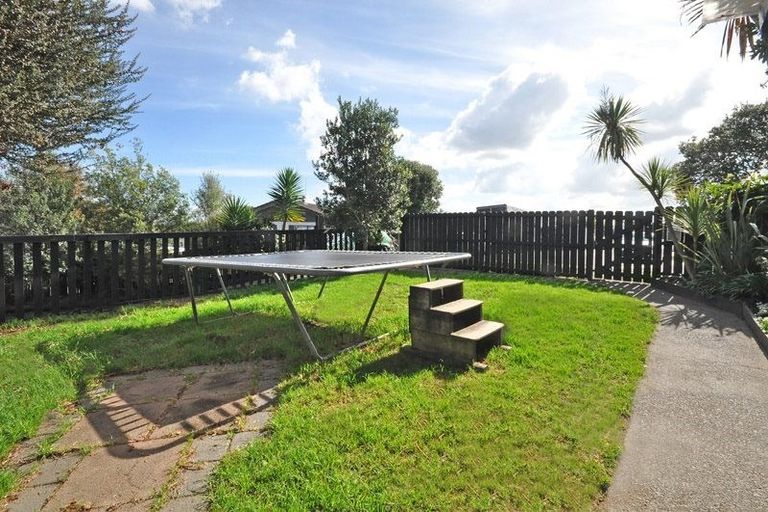 Photo of property in 4 Wesleydale Place, Papakura, 2110