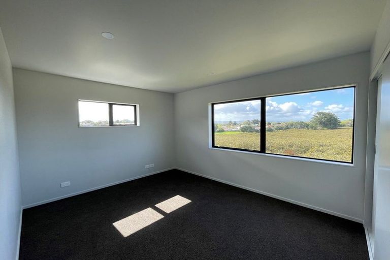 Photo of property in 68 Matawhanga Drive, Wattle Downs, Auckland, 2103