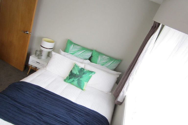 Photo of property in 6 Milnebank Street, Upper Riccarton, Christchurch, 8041