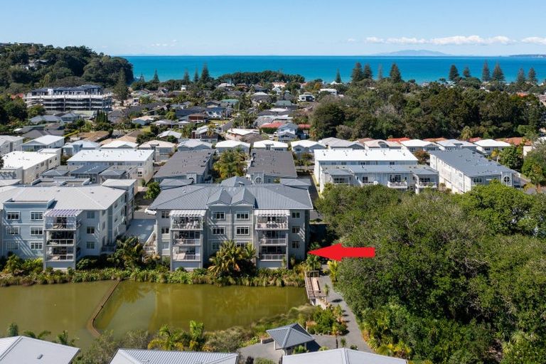Photo of property in 21 Parkside Drive, Orewa, 0931