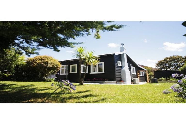Photo of property in 1/89 Glengarry Road, Glen Eden, Auckland, 0602