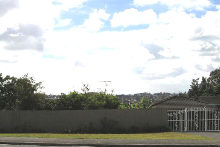 Photo of property in 73 Sunset Road, Totara Vale, Auckland, 0632