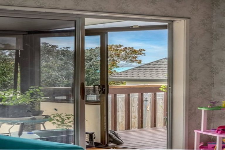 Photo of property in 46 Advene Road, Cockle Bay, Auckland, 2014