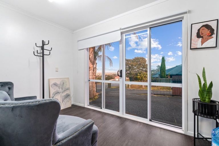 Photo of property in 73 Rathmar Drive, Manurewa, Auckland, 2105