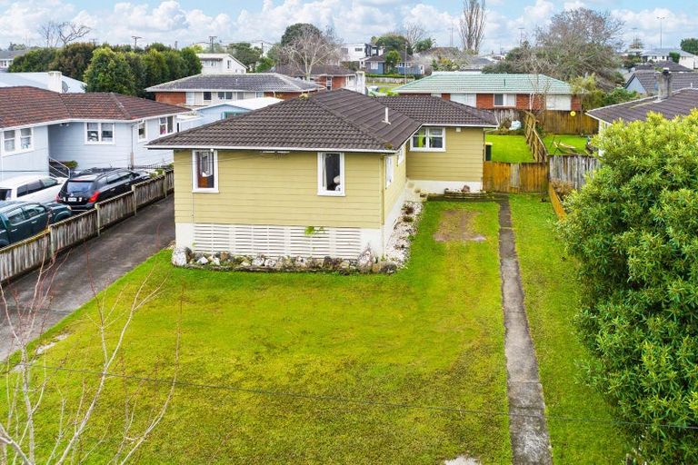 Photo of property in 16 Old Wairoa Road, Papakura, 2110