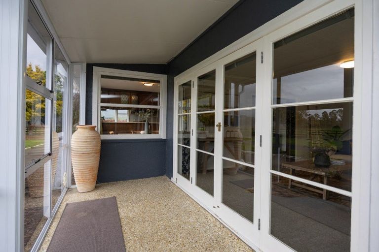 Photo of property in 698 Pohangina Road, Ashhurst, 4884