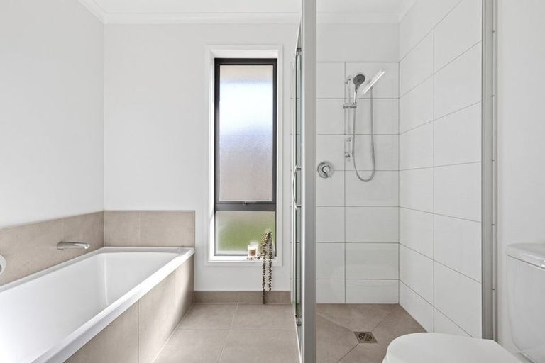 Photo of property in 11 Parton Road, Pukekohe, 2120