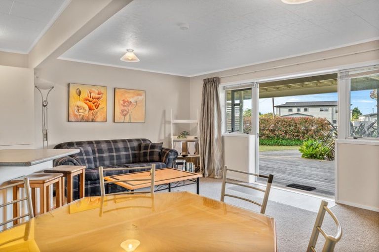 Photo of property in 2 Banks Street, Cooks Beach, Whitianga, 3591