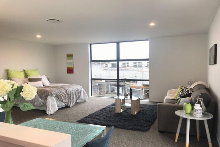 Photo of property in 14 Hakaro Way, Takanini, 2112