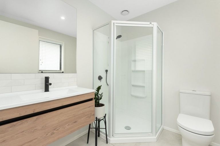 Photo of property in 2 Tamapahore Boulevard, Papamoa Beach, Papamoa, 3118