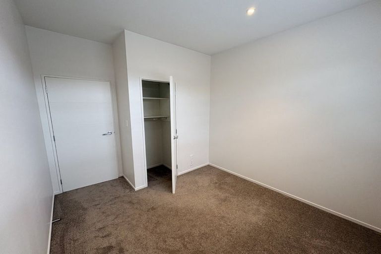 Photo of property in 1 Howden Lane, Golflands, Auckland, 2013