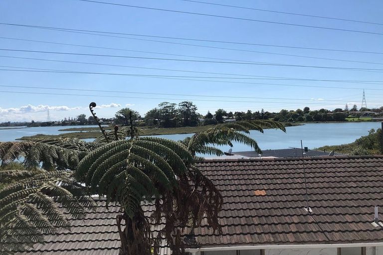 Photo of property in 2/36 Koromiko Street, New Lynn, Auckland, 0600