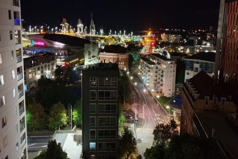 Photo of property in The Statesman Apartments, 710/1 Parliament Street, Auckland Central, Auckland, 1010