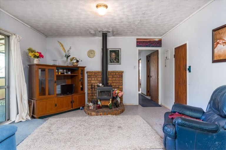 Photo of property in 29 Mawney Road, Henderson, Auckland, 0610