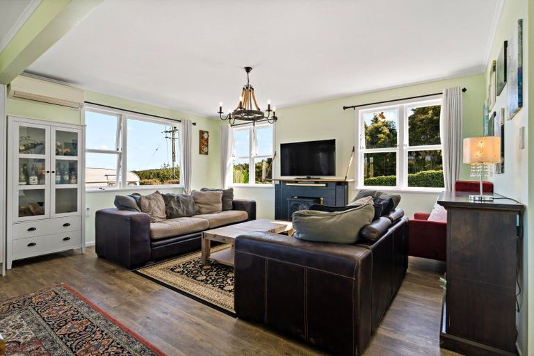 Photo of property in 1132a Old North Road, Helensville, Waimauku, 0882