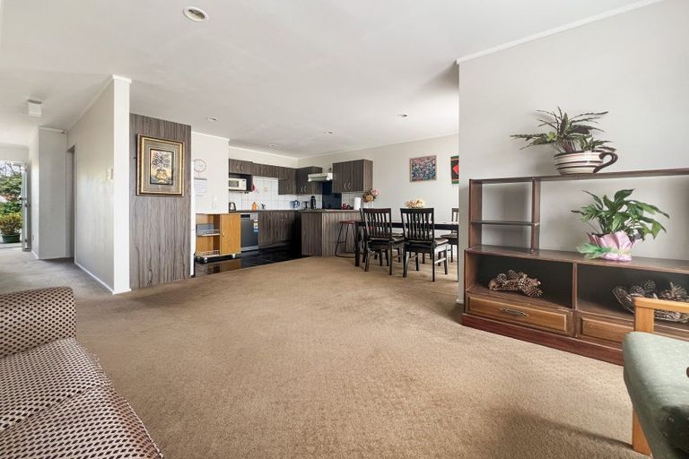 Photo of property in 6/351 West Coast Road, Glen Eden, Auckland, 0602