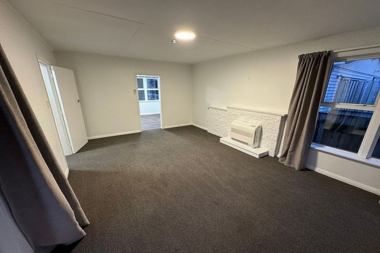 Photo of property in 9 Winton Street, Paraparaumu Beach, Paraparaumu, 5032