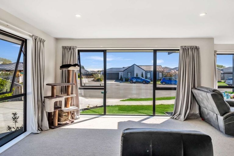 Photo of property in 19 Batchelor Place, Kaiapoi, 7630