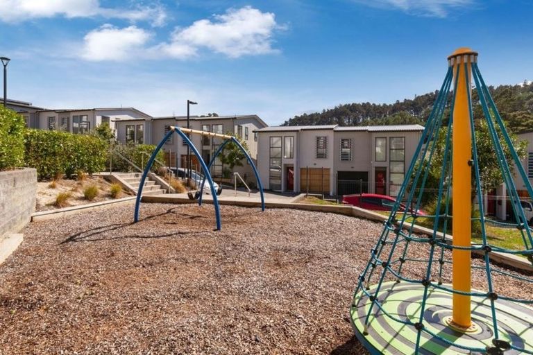 Photo of property in 50 Makamaka Lane, Albany Heights, Auckland, 0632