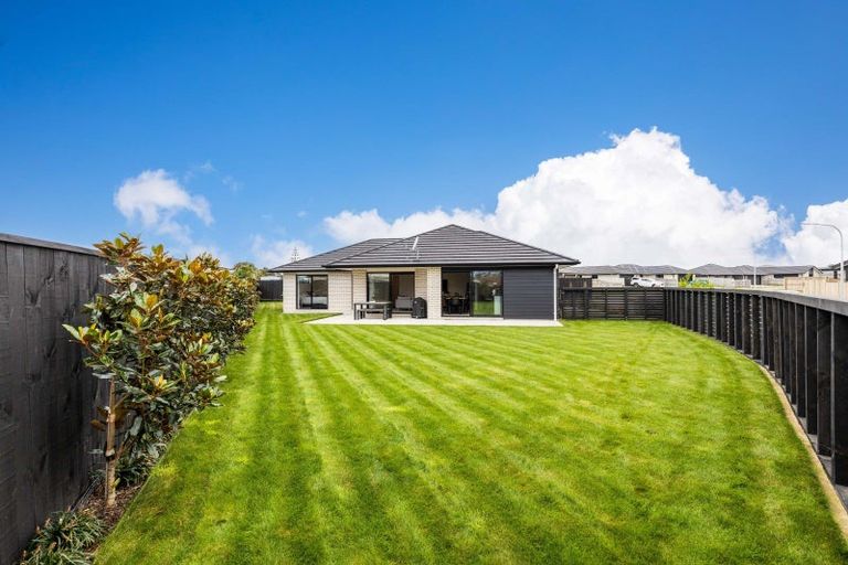 Photo of property in 26 Aratapu Street, Waitara, 4320