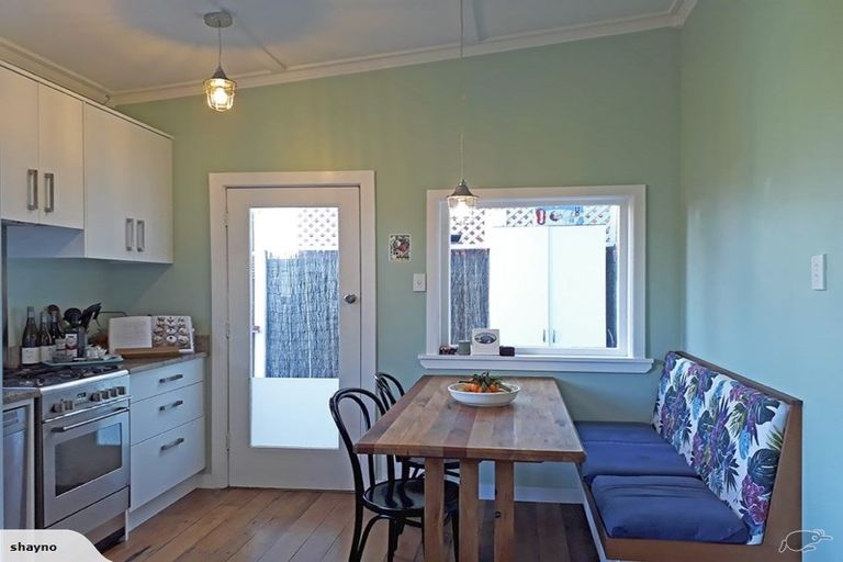 Photo of property in 12 Sale Street, Napier South, Napier, 4110