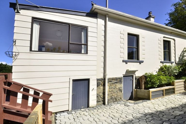 Photo of property in 75 Glen Road, The Glen, Dunedin, 9011