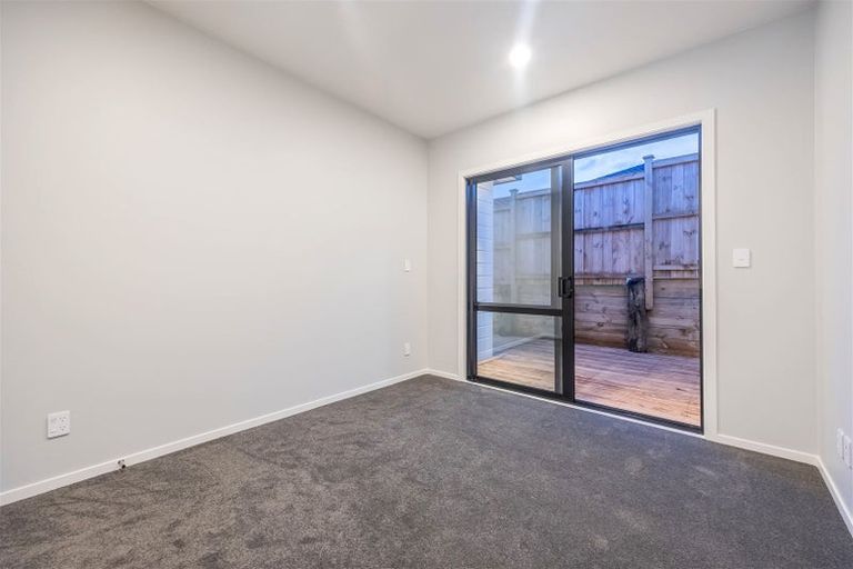 Photo of property in 20 Lewis Younie Road, Kumeu, 0810