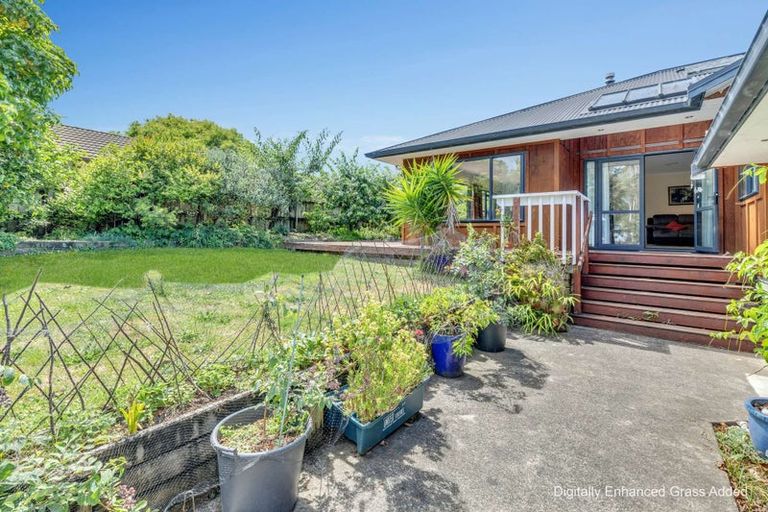 Photo of property in 104a Awaroa Road, Helensville, 0800