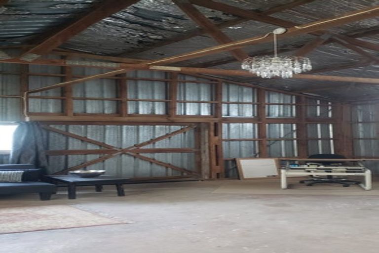 Photo of property in 33 Montgomerys Road, Little River, 7591