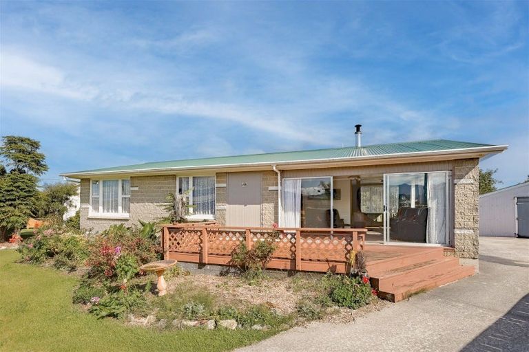 Photo of property in 47 Lyndhurst Street, Westport, 7825