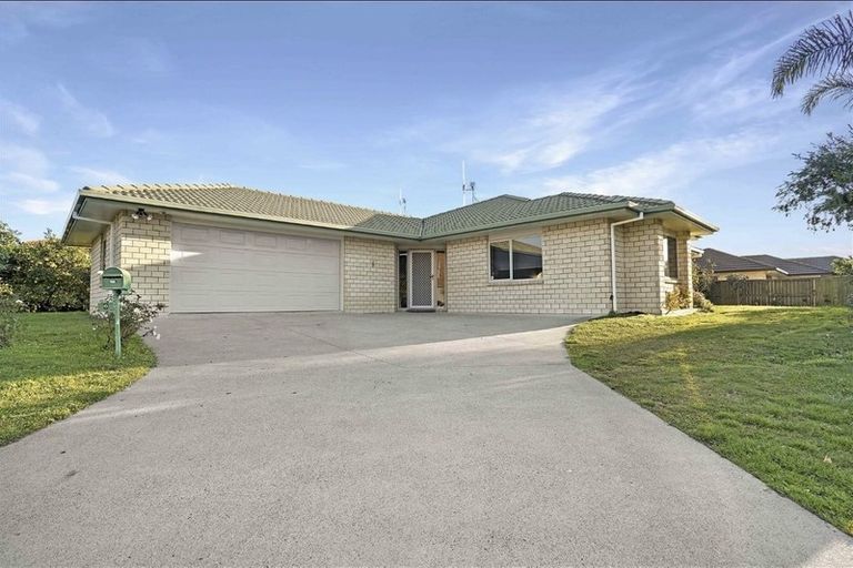 Photo of property in 6 Apollo Place, Rototuna North, Hamilton, 3210