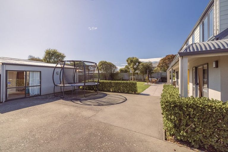 Photo of property in 221a Pine Avenue, South New Brighton, Christchurch, 8062