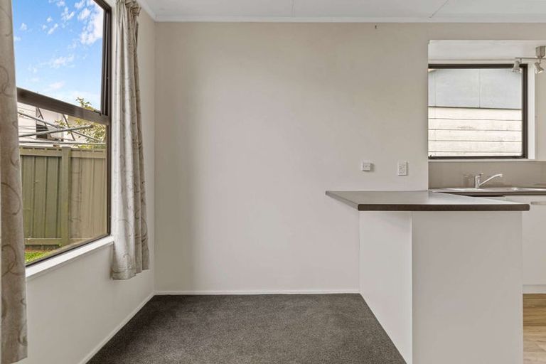 Photo of property in 2b Tui Avenue, Forest Lake, Hamilton, 3200