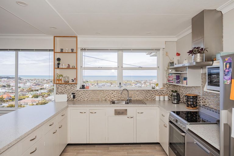 Photo of property in 28 Don Street, Oamaru North, Oamaru, 9400