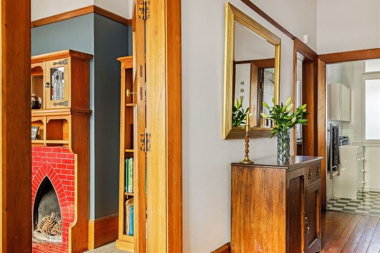 Photo of property in 1/28 Corson Avenue, Beckenham, Christchurch, 8023