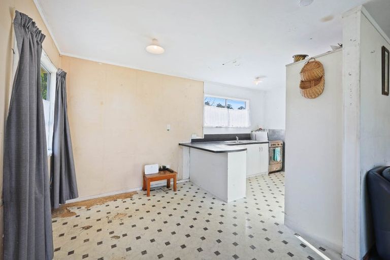 Photo of property in 39 Daytona Road, Henderson, Auckland, 0610