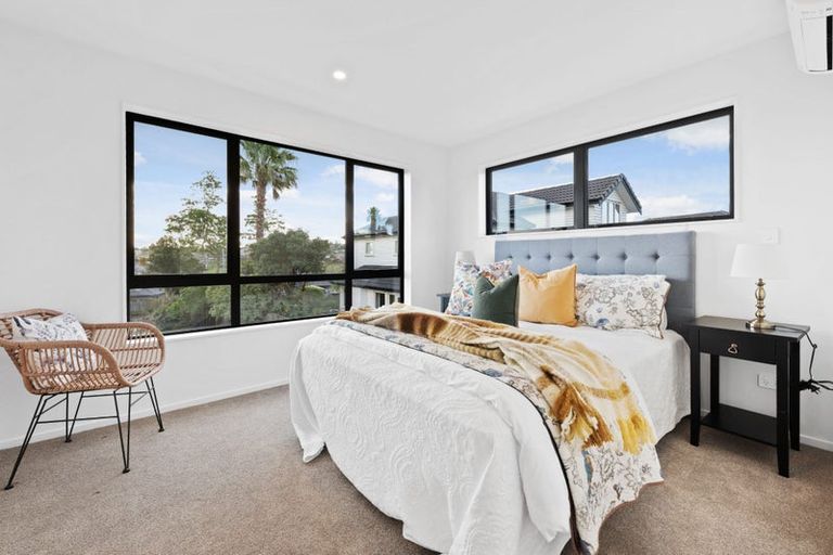 Photo of property in 4 Auden Close, Somerville, Auckland, 2014