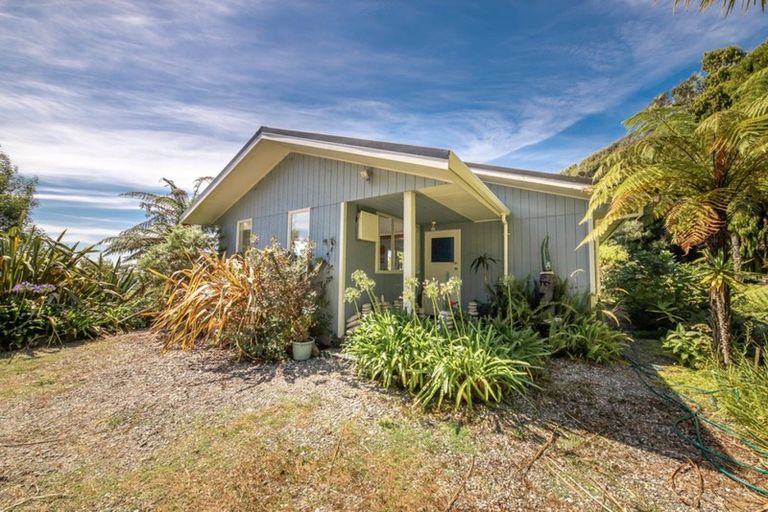 Photo of property in 17 Fairburn Place, Charleston, Cape Foulwind, 7892