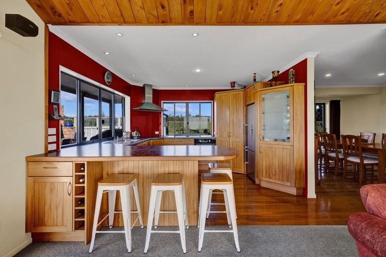 Photo of property in 957 Main Road North, Onaero, Waitara, 4383