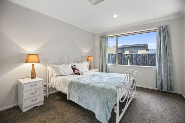 Photo of property in 22 Havana Gardens, Shirley, Christchurch, 8052