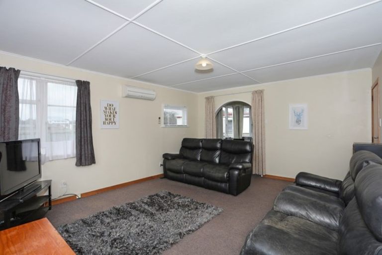 Photo of property in 14 Racecourse Avenue, Marton, 4710