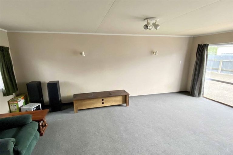 Photo of property in 128 Derwent Crescent, Glengarry, Invercargill, 9810