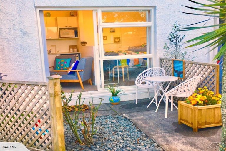 Photo of property in 25 Windmill Road, Mount Eden, Auckland, 1024